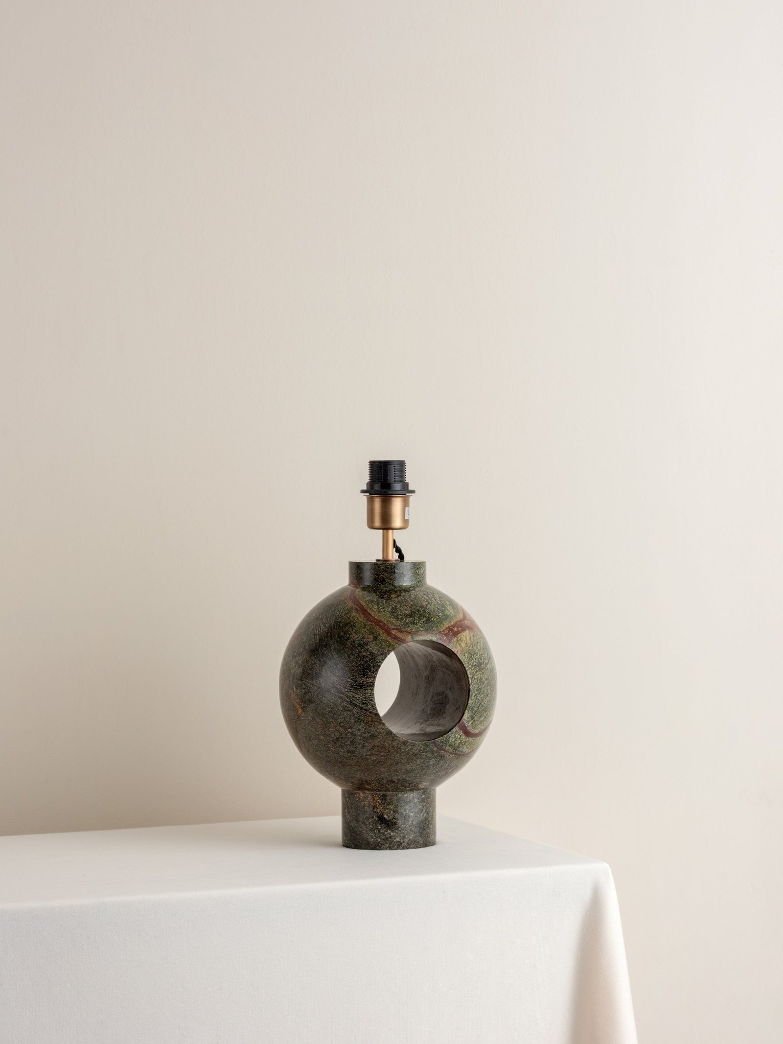 Editions marble lamp with + chrome shade - Image 3