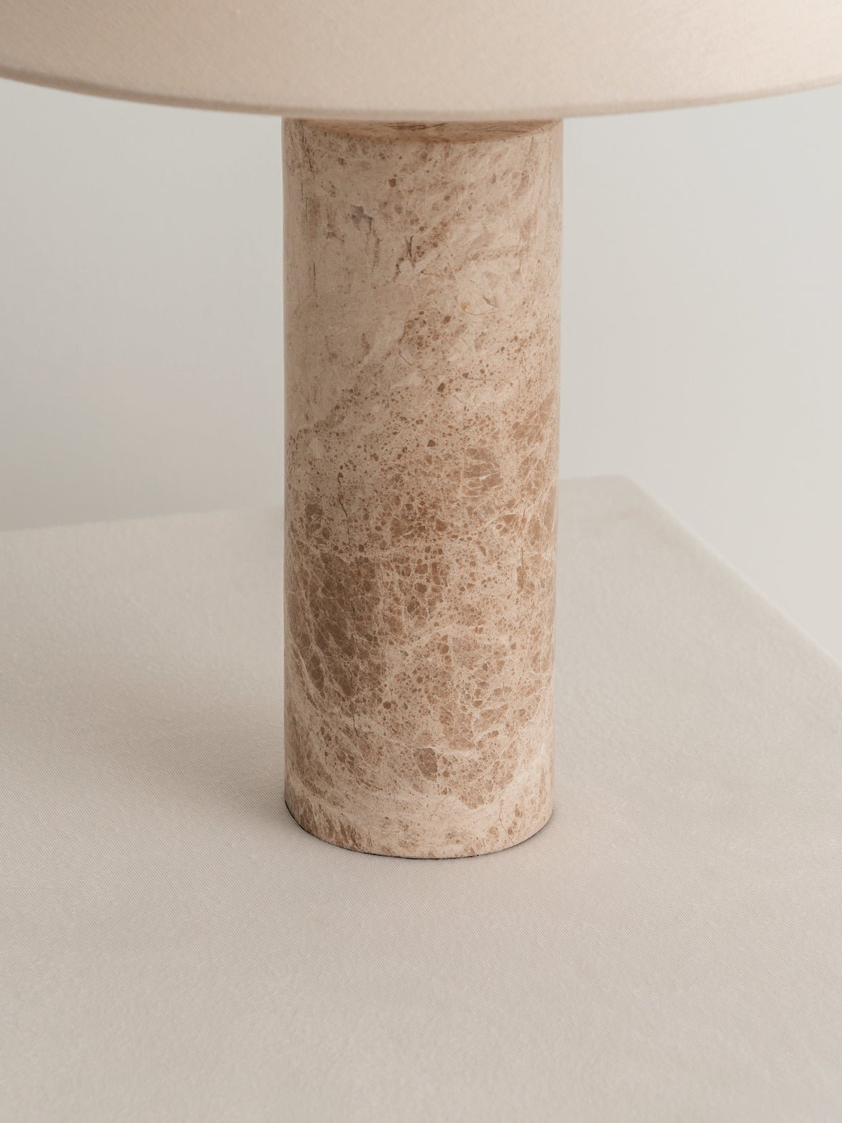 Denari - 1 light small brown marble cylinder table lamp - Image 2