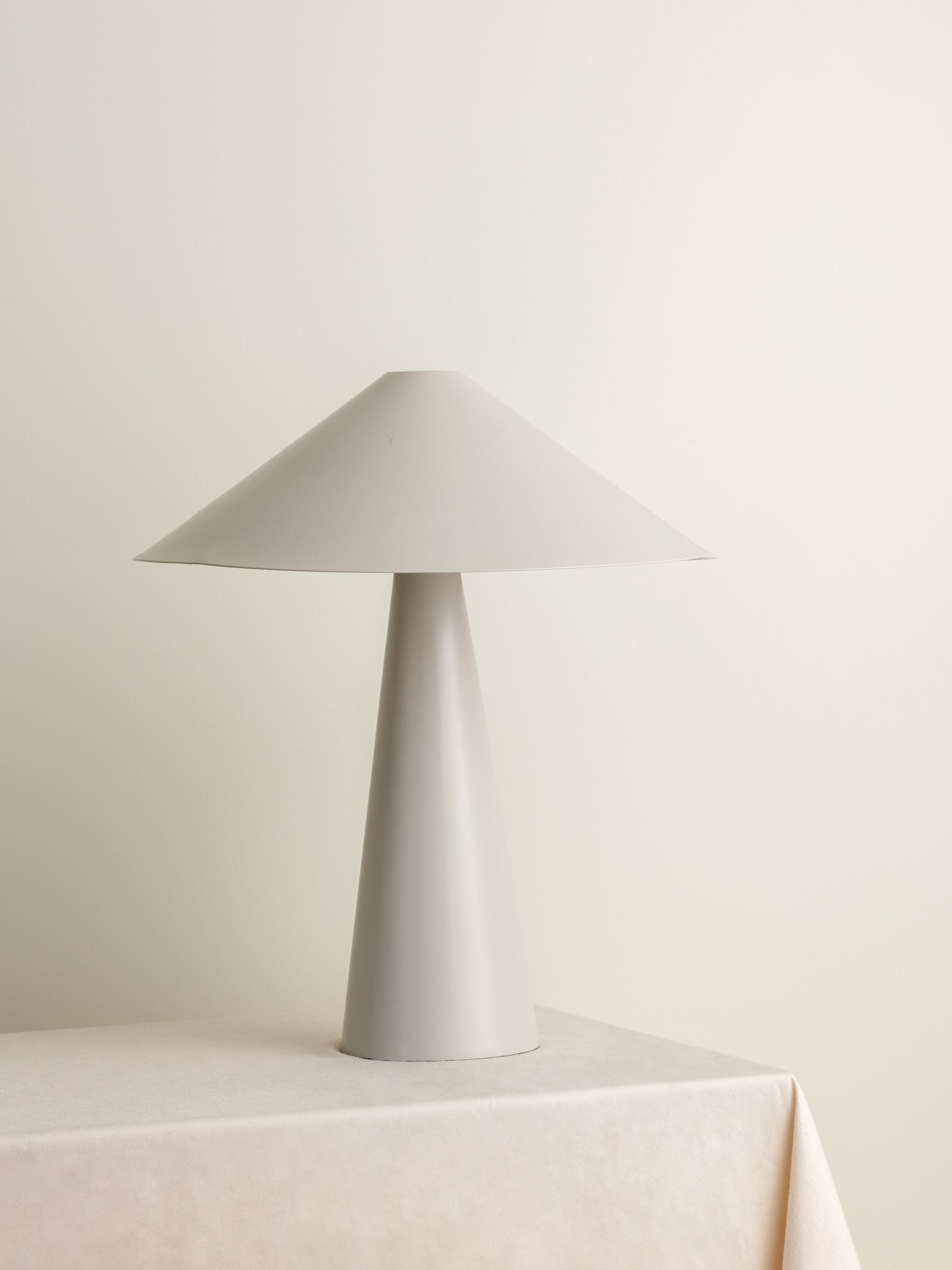 Orta - 1 light warm white cone table lamp