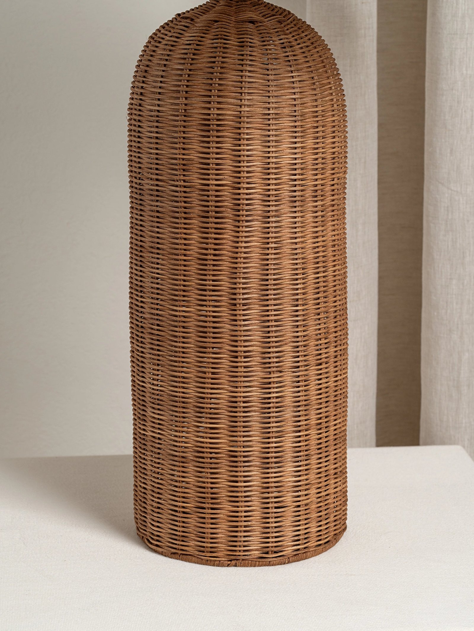 Ensia - extra large rattan table lamp - Image 4