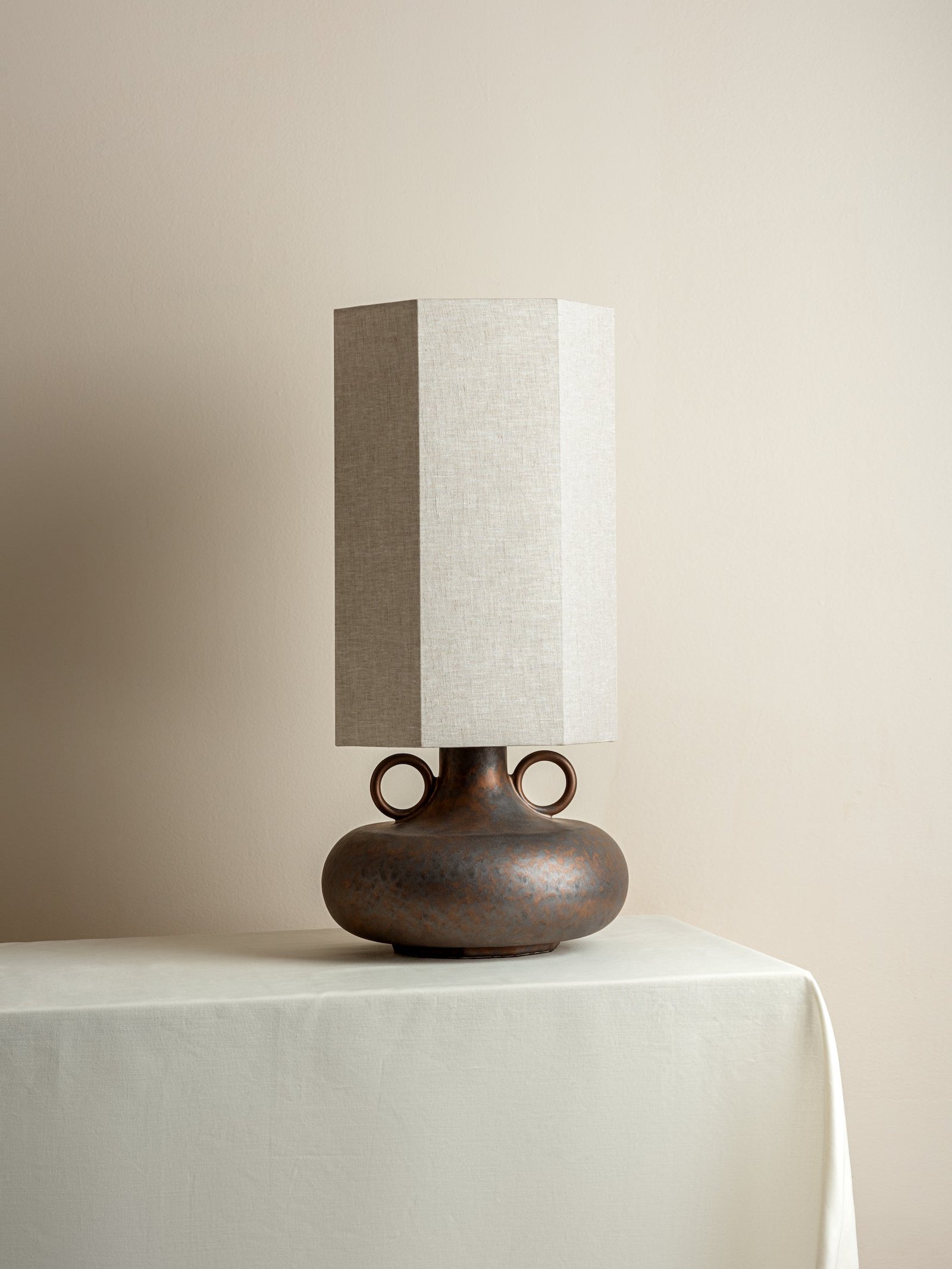 Grove - bronze ceramic and linen table lamp - Image 3